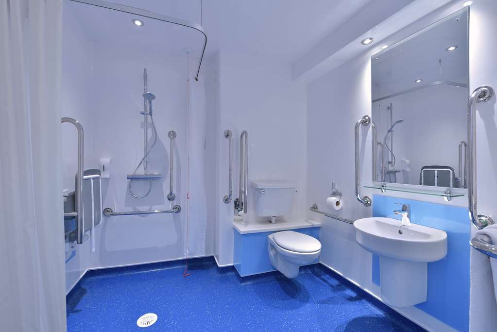 Travelodge Bath Central Kamer foto
